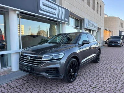 Volkswagen Touareg TDI 231cv