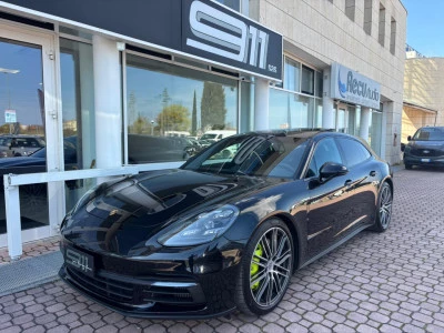 Porsche Panamera 4 E-Hybrid