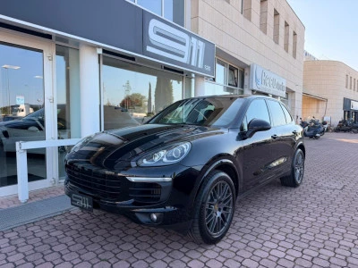 Porsche Cayenne Platinum Edition 3.0
