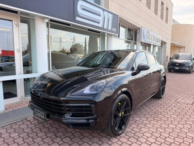 Porsche Cayenne Coupè E-Hybrid V6 462cv