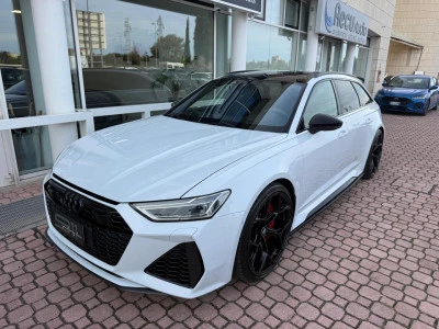Audi RS6 Avant 4.0 TFSI quattro
